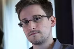 Snowden lần đầu lên tiếng từ sau khi rời Hong Kong