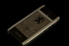 Di động xa xỉ thám hiểm không gian của Mobiado