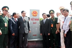 Cột mốc biên giới 241 Việt Nam-Campuchia. (Ảnh: TTXVN)