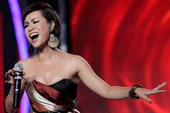 Ca sĩ Uyên Linh tại Vietnam Idol.