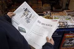 Trang báo đăng tải lời xin lỗi của Rupert Murdoch (Ảnh: Reuters)