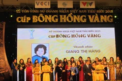 Lễ trao giải Cúp Bông hồng vàng năm 2013. (Ảnh: Vietnam+) 