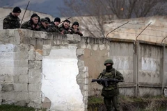 Binh sỹ Ukraine tại căn cứ quân sự ở Perevalnoye ngày 13/3/2014. (Nguồn: AFP/TTXVN)
