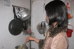 Người giúp việc mong nhận được sự tin tưởng và tôn trọng của chủ. (Ảnh: Thiên Linh/ Vietnam+)