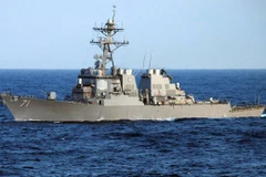 Tàu USS Ross. 