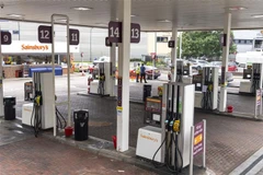 Giá dầu có thể lên tới 100 USD một thùng trong nửa đầu năm 2022