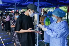 Trung Quốc đồng loạt báo động trước đợt bùng phát biến thể Delta