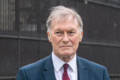 Nghị sỹ Anh bị tấn công bằng dao khi đang gặp gỡ các cử tri