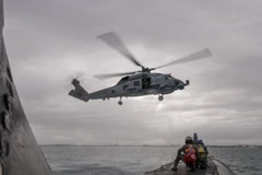 Australia dừng hoạt động của trực thăng Seahawk sau một vụ tai nạn