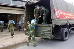 Quân khu 9 thu mua nông sản hỗ trợ dân Thành phố Hồ Chí Minh