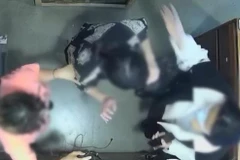 Dư luận Hàn Quốc sôi sục vì vụ vợ đại sứ Bỉ tát nhân viên bán hàng