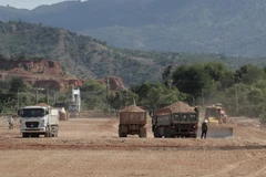 Hai dự án thành phần cao tốc Bắc-Nam vẫn đang đàm phán để vay vốn