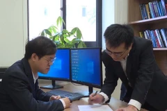 Hai anh em người Việt được đại học danh tiếng mời ở lại giảng dạy