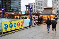 Đức cân nhắc siết chặt chống dịch, Mỹ khuyến cáo không nên tới Đức