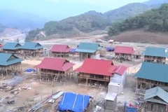 [Video] Thanh Hóa: Sống bên nhà máy thủy điện với ước mơ có điện