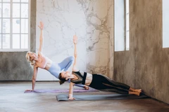 Thử sức với 10 động tác plank nâng cao đốt cháy mỡ thừa hiệu quả