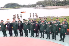 Lễ dâng hương kỷ niệm 60 năm Ngày mở đường Hồ Chí Minh trên biển