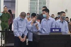 Các bị cáo tại phiên tòa ngày 29/4. (Nguồn: vov.vn)