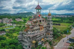 Tham quan căn nhà "triệu đô" kỳ quái nhất ở Trung Quốc