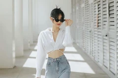 Combo sơmi, quần jeans phủ sóng thời trang đường phố của dàn sao Việt