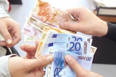 Các nước châu Âu vẫn tích trữ hàng tỷ đồng nội tệ cũ 