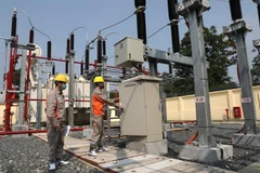 Lần đầu tiên công suất tiêu thụ điện toàn quốc vượt 42.000 MW