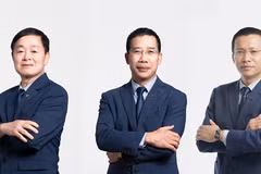Từ trái qua phải: Ông Lê Hữu Đức, ông Lưu Trung Thái, ông Phạm Như Ánh. (Ảnh: Vietnam+)