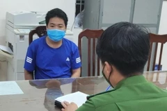 Đối tượng N.V.H tại cơ quan Công an. (Ảnh: TTXVN phát)