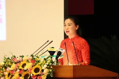 Bà Lê Thị Kim Dung được bầu giữ chức Chủ tịch HĐND tỉnh Tuyên Quang. (Ảnh: Vũ Quang/TTXVN)