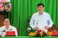 Bộ trưởng Bộ Y tế Nguyễn Thanh Long phát biểu tại buổi làm việc với lãnh đạo thành phố Cần Thơ. (Ảnh: Ánh Tuyết/TTXVN)