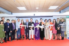 Các địa biểu tham gia sự kiện ra mắt. (Nguồn: vietnam.un.org)