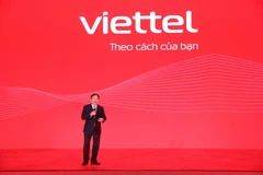 Thiếu tướng Lê Đăng Dũng, quyền Chủ tịch kiêm Tổng Giám đốc Tập đoàn Viettel phát biểu tại lễ công bố nhận diện thương hiệu mới với sứ mệnh kiến tạo xã hội số. (Ảnh: Minh Quyết/TTXVN)