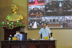 Chủ tịch UBND tỉnh Hưng Yên, Trưởng Ban chỉ đạo phòng, chống dịch COVID-19 tỉnh Hưng Yên Trần Quốc Văn tại cuộc họp. (Ảnh: Đinh Tuấn/TTXVN)