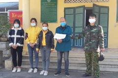 Lạng Sơn bắt các đối tượng đưa người nhập cảnh trái phép. (Ảnh: TTXVN phát)