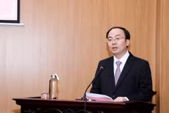 Ông Nguyễn Đăng Bình, Tân Phó Bí thư Tỉnh ủy Bắc Kạn phát biểu nhận nhiệm vụ. (Ảnh: Vũ Hoàng Giang/TTXVN)