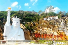 Phiên bản tượng Nữ thần Tự Do được xây dựng ở điểm check-in của Công ty TNHH AnSapa, tỉnh Lào Cai. (Nguồn: nhandan)