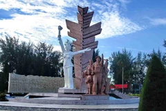 Tượng đài Đồng Khởi ở thành phố Bến Tre.