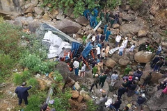 Lai Châu: Xe tải lao xuống suối cạn, 3 người thiệt mạng tại chỗ