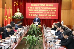 Phó Thủ tướng Vương Đình Huệ phát biểu tại buổi làm việc. (Ảnh: Văn Điệp/TTXVN)