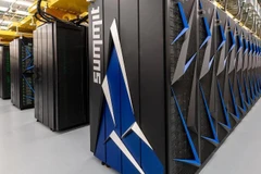 Hệ thống siêu máy tính Summit của IBM. (Nguồn: CNN)