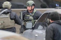 Cảnh sát Mỹ triển khai tại hiện trường. (Nguồn: CNN)