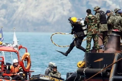 Một thợ lặn tử vong tại hiện trường chìm phà SEWOL 