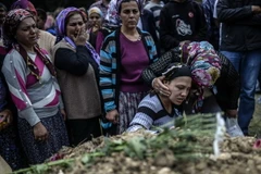 Đụng độ trong cuộc biểu tình chống chính phủ ở Thổ Nhĩ Kỳ