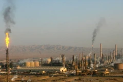 Iraq giành quyền kiểm soát nhà máy lọc dầu chiến lược từ tay IS