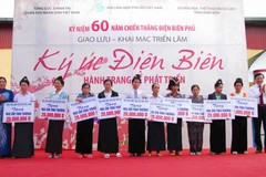 [Photo] Hoạt động kỷ niệm 60 năm Chiến thắng Điện Biên Phủ