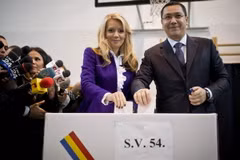 Romania: 18,2 triệu cử tri tiến hành bầu cử tổng thống 