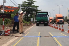 Đồng Nai gặp nhiều khó khăn trong xử lý xe chở quá tải