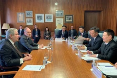 Quang cảnh buổi làm việc giữa đoàn Kiểm toán Nhà nước hai nước. (Ảnh: TTXVN phát)