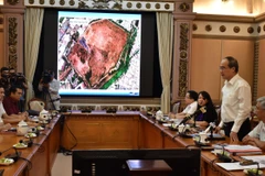 Ông Nguyễn Thiện Nhân, Ủy viên Bộ Chính trị, Bí thư Thành ủy Thành phố Hồ Chí Minh phát biểu tại buổi làm việc. (Ảnh: Xuân Dự/TTXVN)