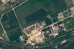 (Hình ảnh vệ tinh do GeoEye cung cấp): Tổ hợp hạt nhân Yongbyon của Triều Tiên. (Ảnh: AFP/TTXVN)